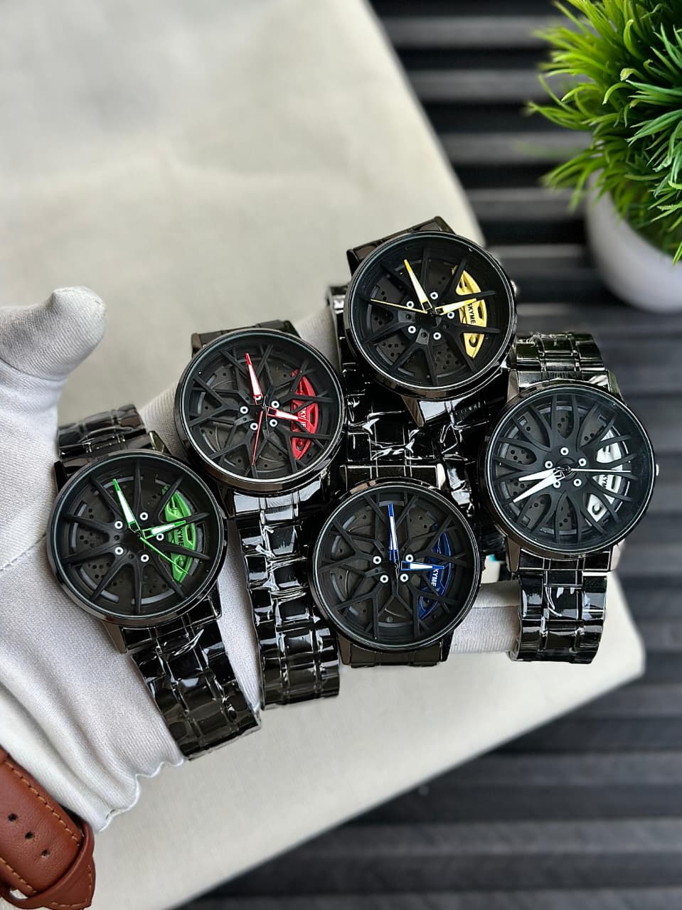 TRENDING WATCHES