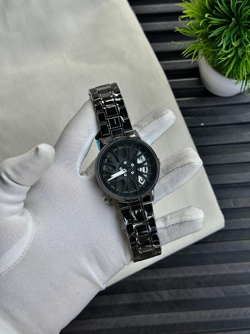 Branded Men's Sport Quartz Watch Car Wheel Multicolour Dial Wheel Casual Fashion Stainless Steel Alloy Mens &Boy's Luxury Metal Gift Creative Watch